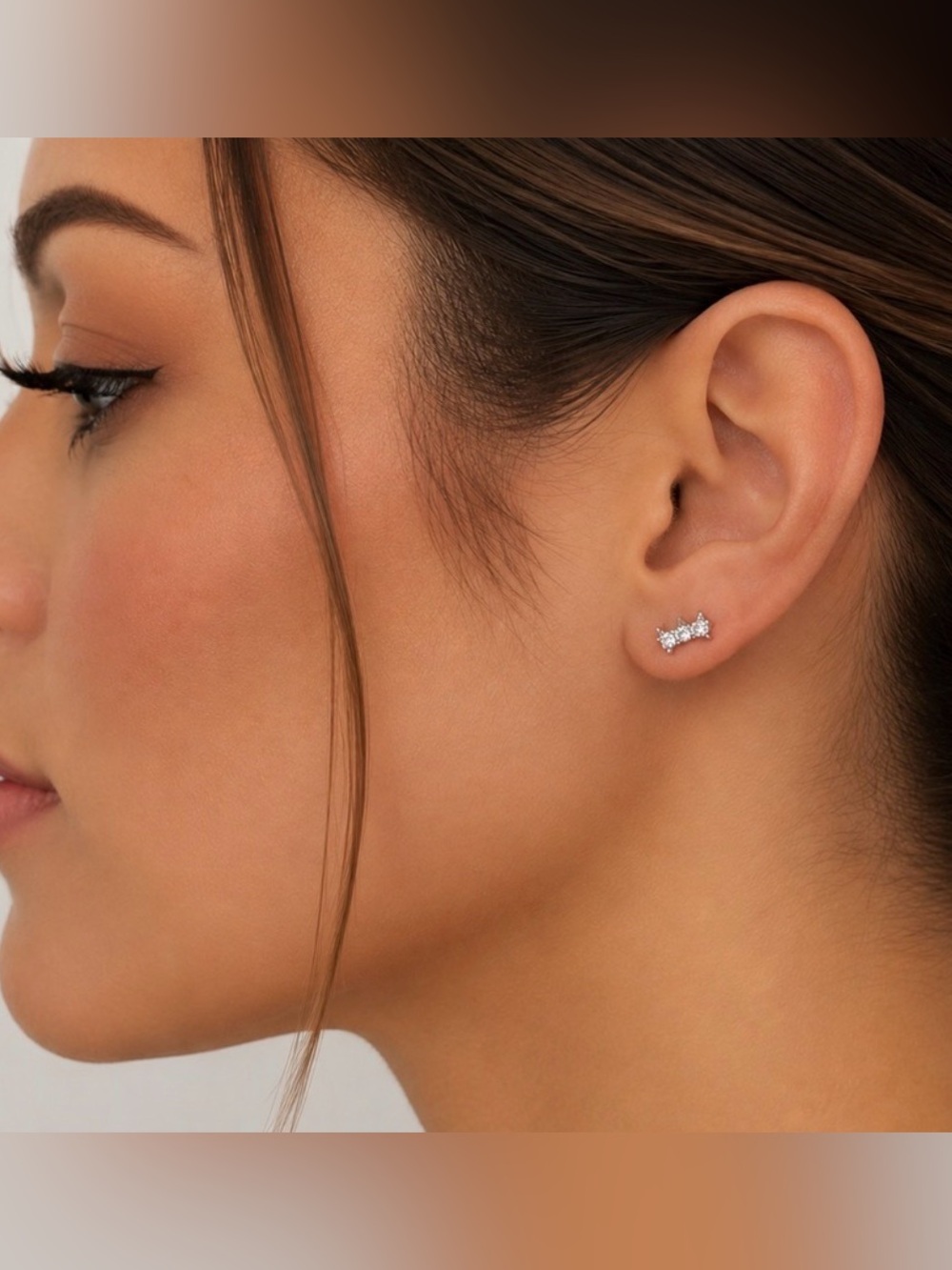 Sparkling Rhinestone Stud Earrings ✨